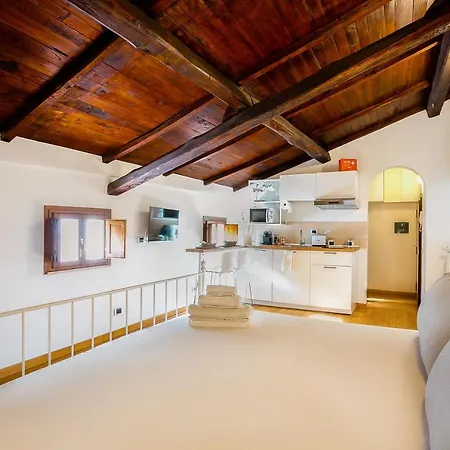 Magikrooms Muse Appartement *