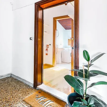 Magikrooms Muse Appartement *